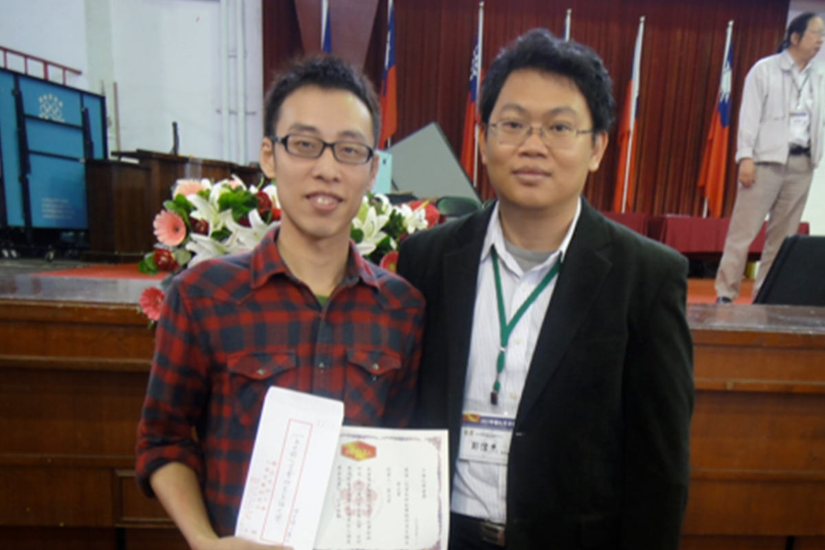 Congratulations to Chih-Wei Tsai for receiving the 2012 Annual Meeting Chemical Society Dissertation Award