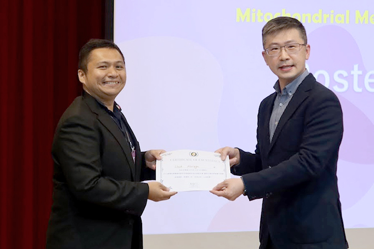 王志豪實驗室 Lloyd Noriega 獲得「2025臺灣粒線體醫學暨研究學會國際學術研討會暨年會」- 壁報論文競賽第二名